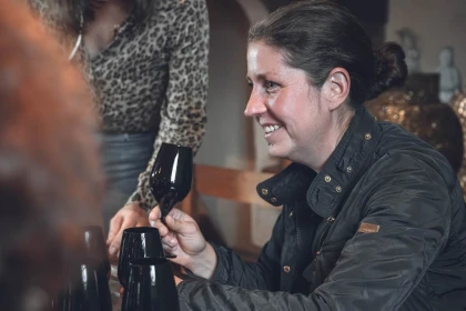 Immersive Experience in Black Glasses - Vignerons Indépendants