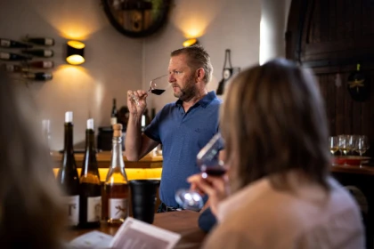 Meet our wines with an in-depth tasting. - Vignerons Indépendants