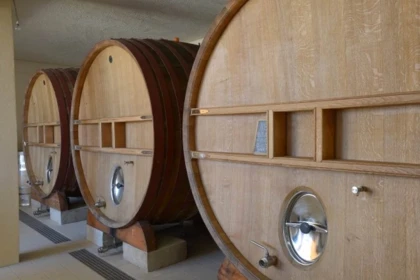 Visite du chai et dégustation (en français) - Vignerons Indépendants