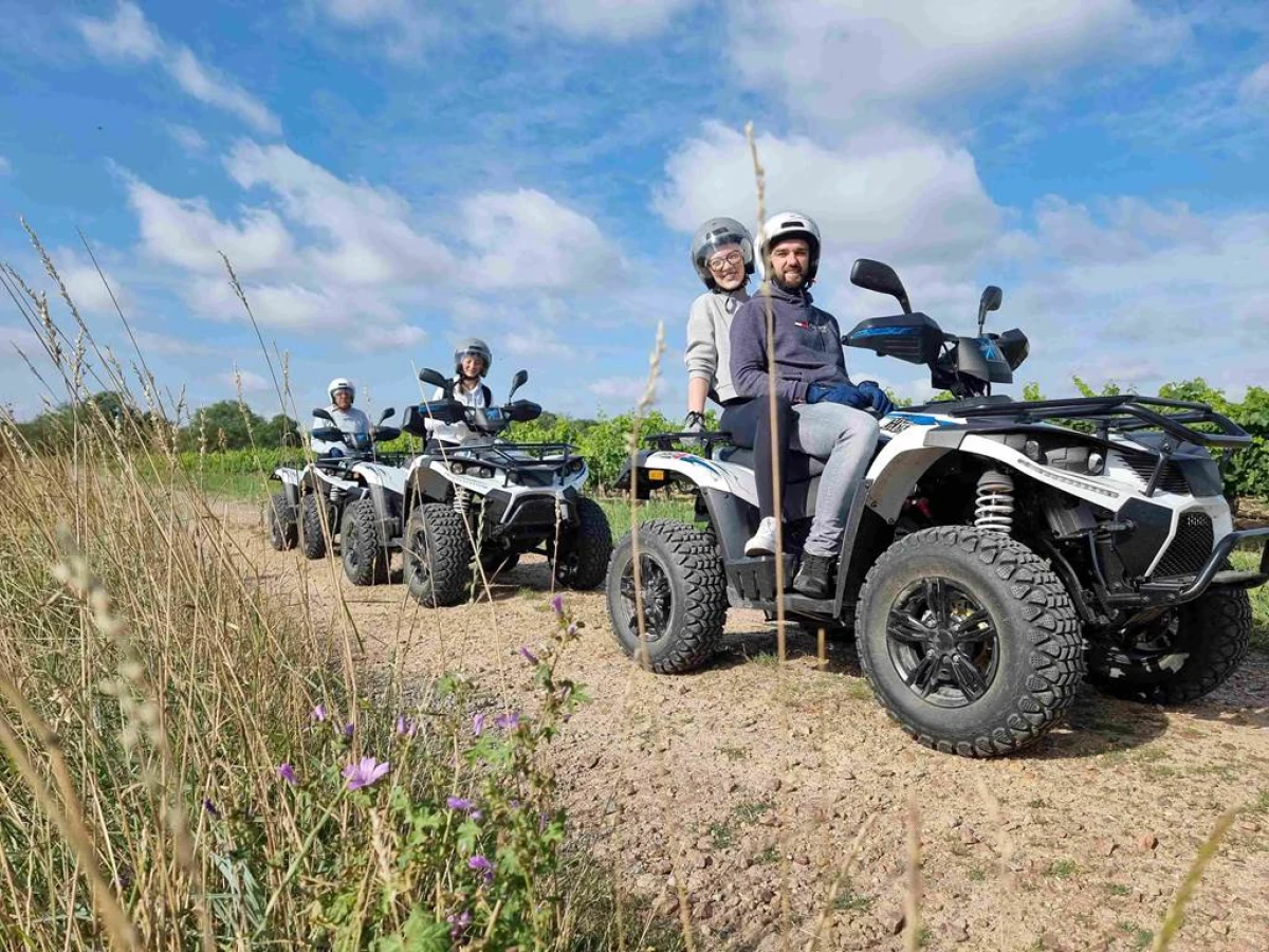 Electric quad ride in the vineyard - Vignerons Indépendants