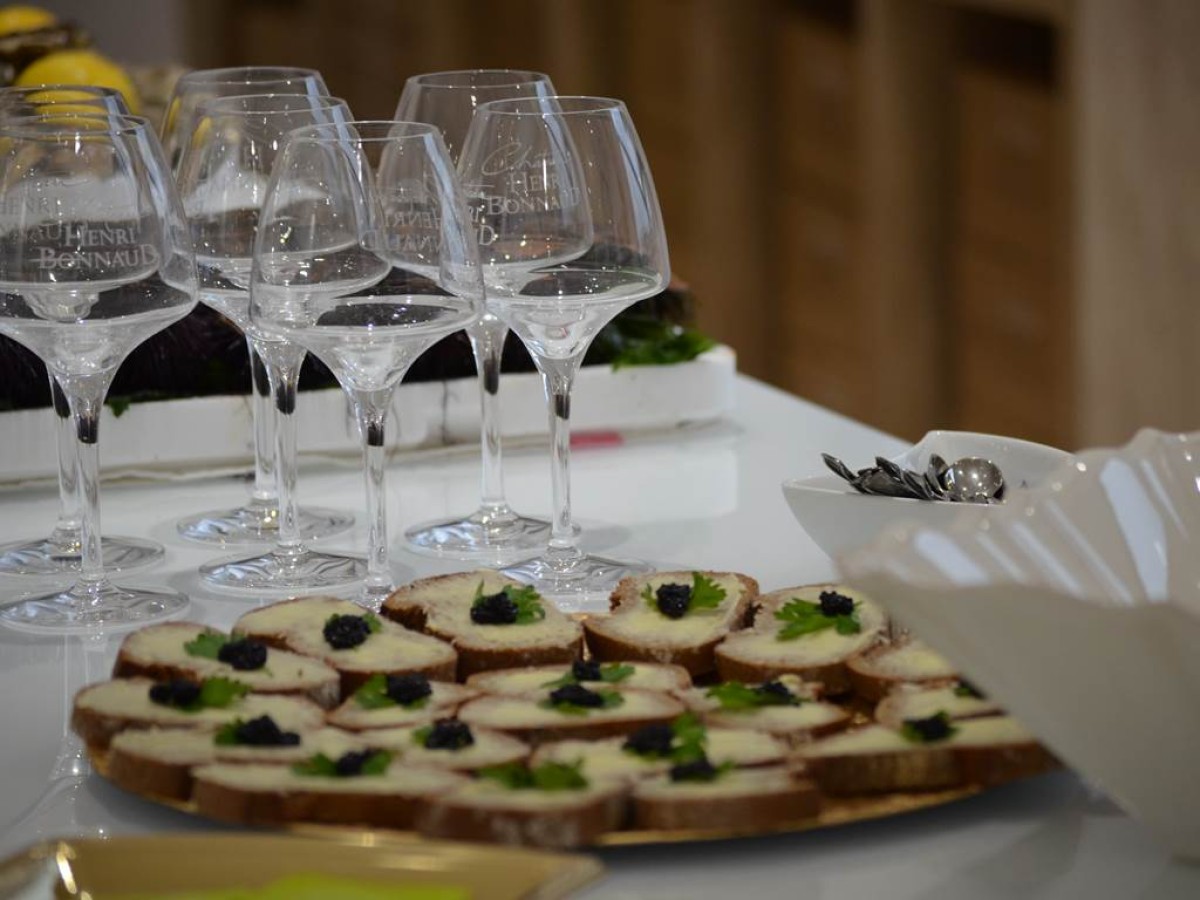 Winery tour and tasting - FR/ENG Privilege package - Vignerons Indépendants