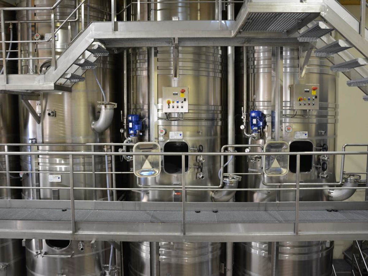 Visite du chai et dégustation (en français) - Vignerons Indépendants